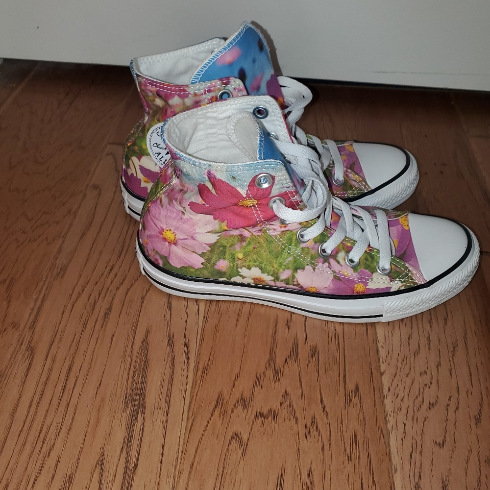 Converse chuck taylor all star speakers